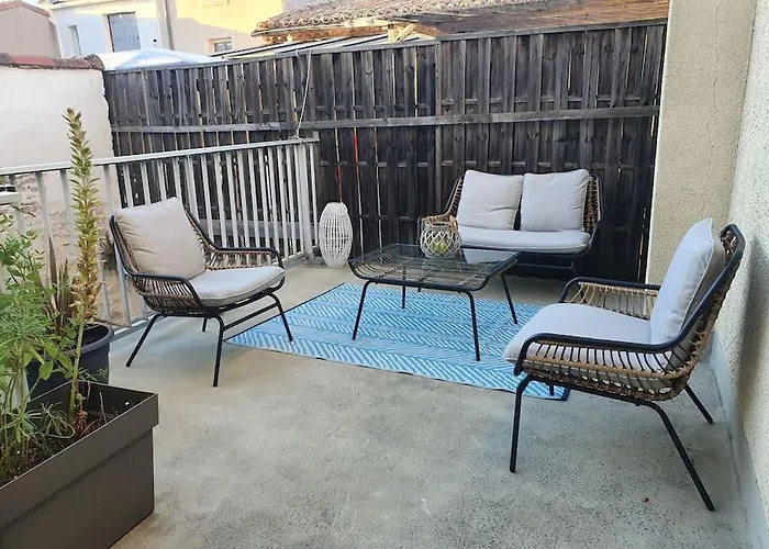 Apartment -garrigue- Face A La Cite Medievale Terrasse Classe 4☆ *